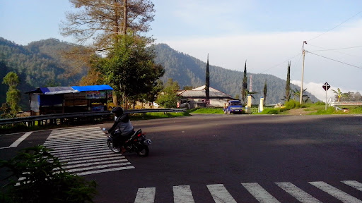 indahnya alam Gunung Lawu